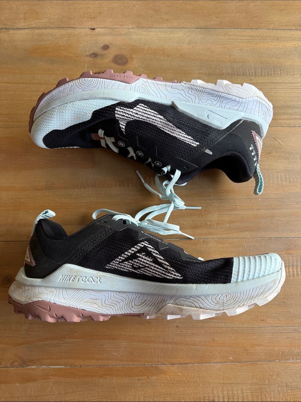 Nike Women's Black and Light Blue React Wildhorse 8 Trail Sneakers